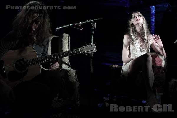 RUBY THROAT - 2009-02-25 - PARIS - Glaz Art - Katie Jane Garside - Chris Whittingham